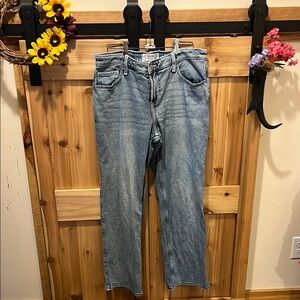 Hollister Men's Low-Rise Relaxed Straight Jeans in Light Blue